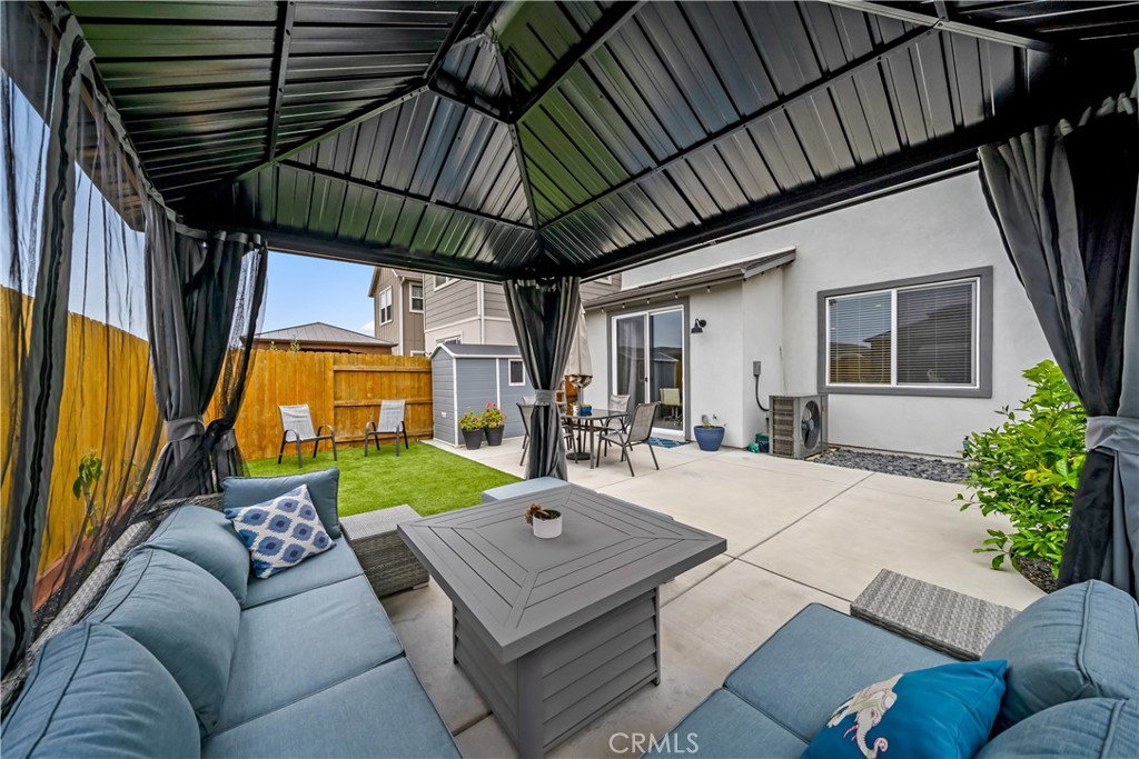 1866 Homestead Place