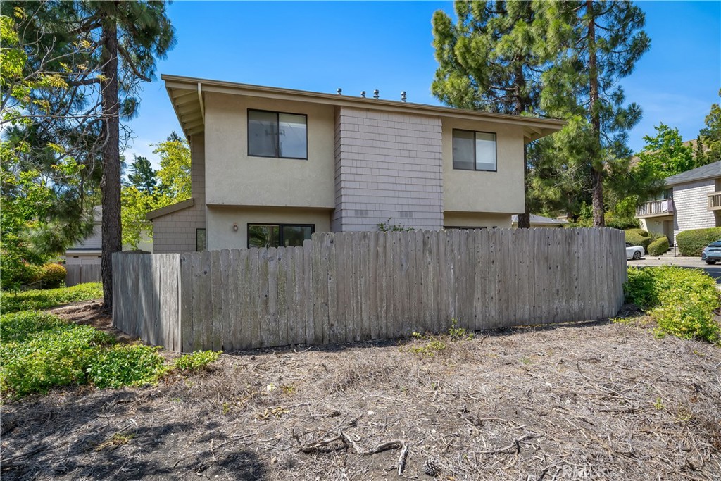 2975 Rockview Place #2