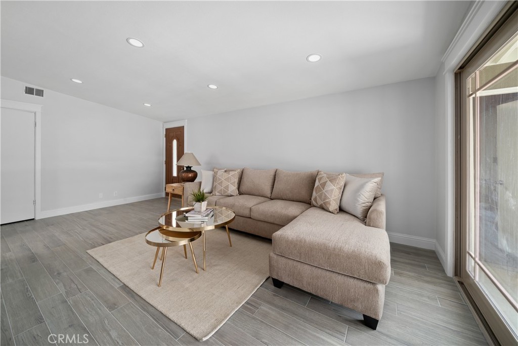 1335 N Miller Street