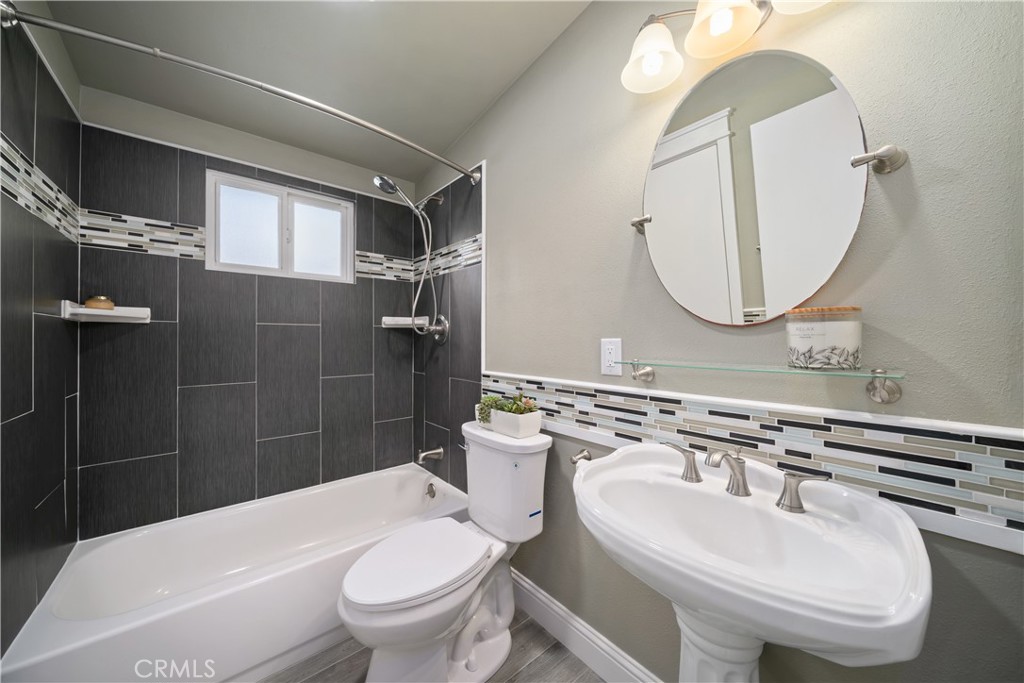 1335 N Miller Street