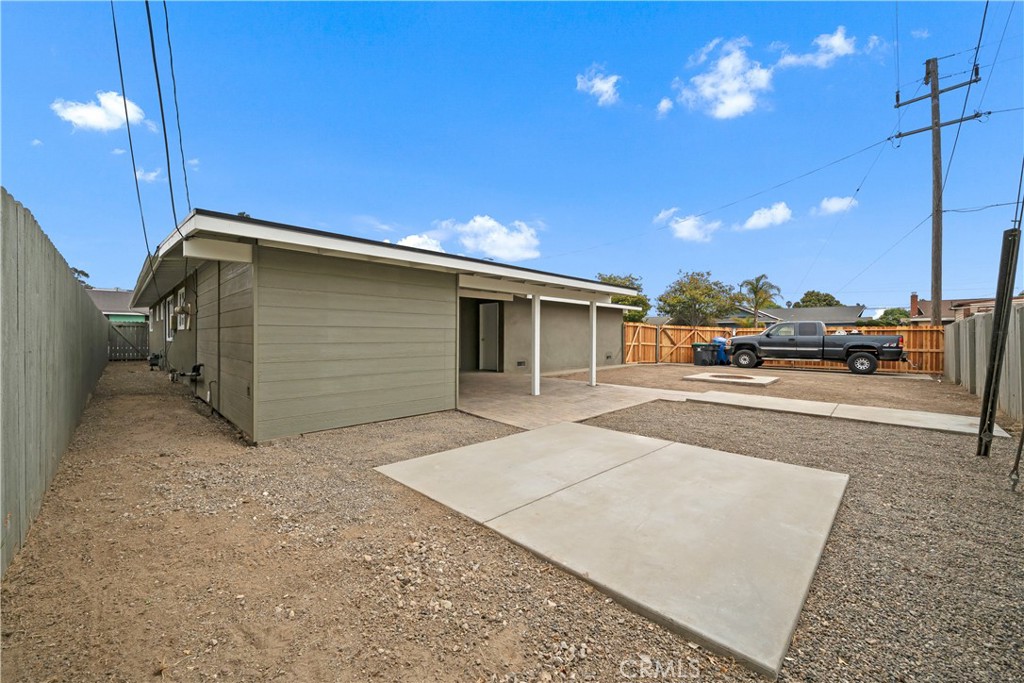 1335 N Miller Street