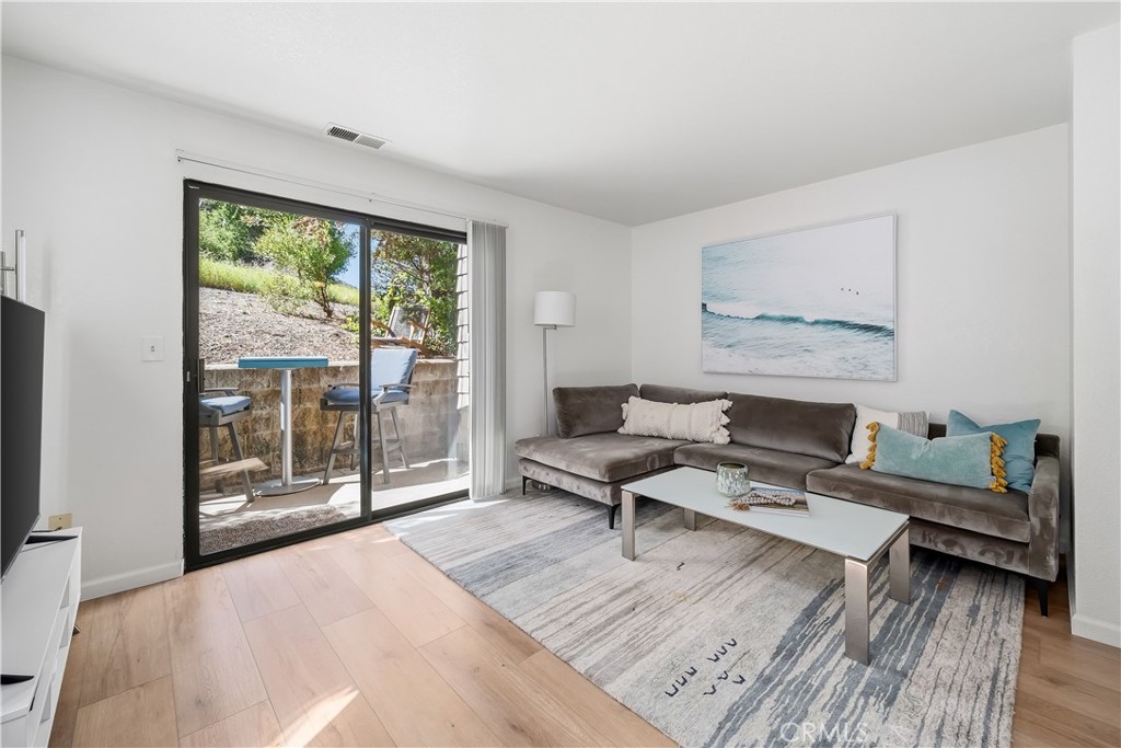 2975 Rockview Place 13