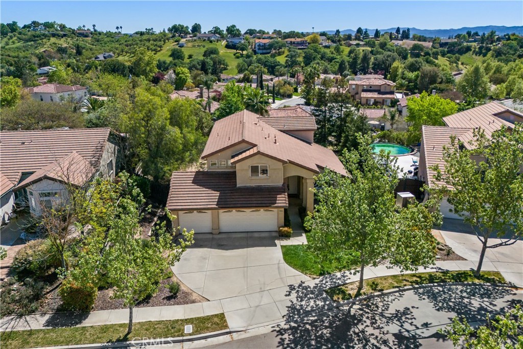 1625 Leah Way