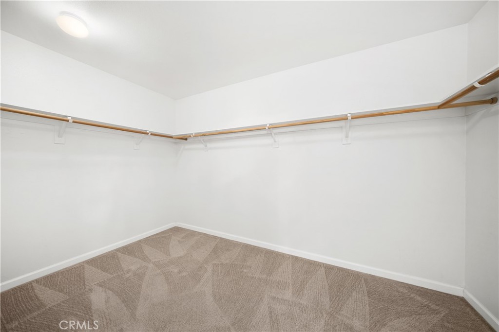 1625 Leah Way