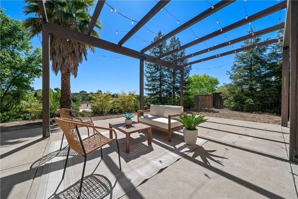 1625 Leah Way