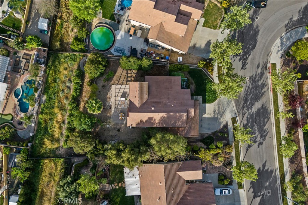 1625 Leah Way