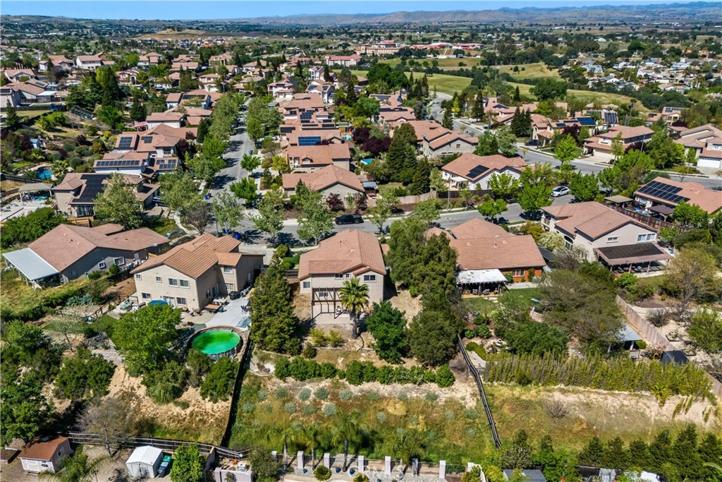 1625 Leah Way