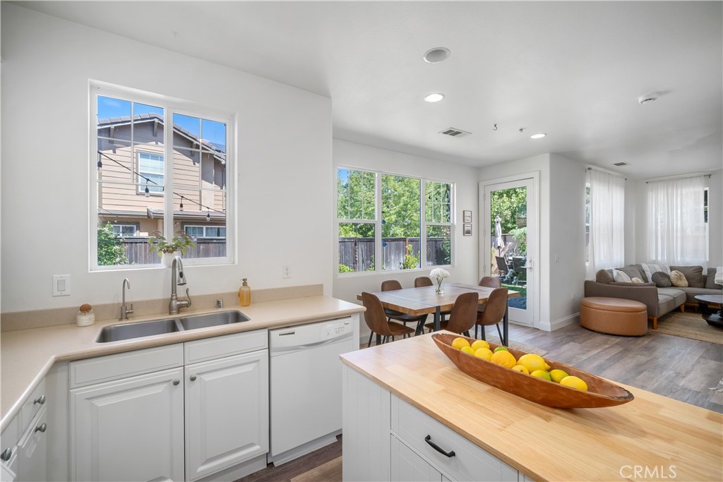 11816 Ranunculo Court