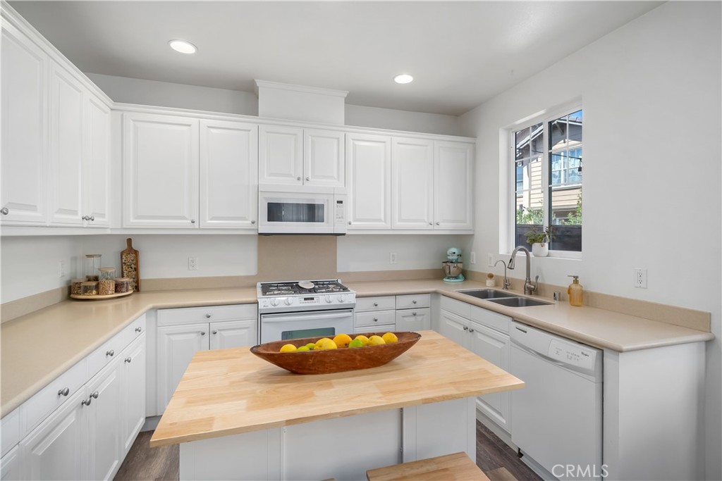 11816 Ranunculo Court