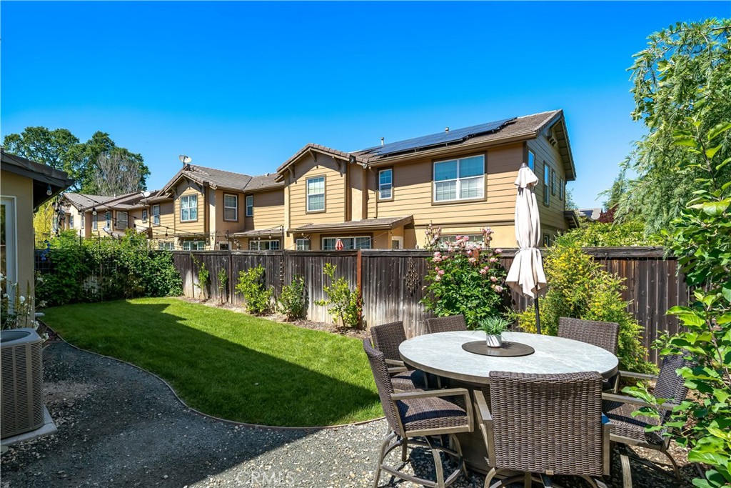 11816 Ranunculo Court