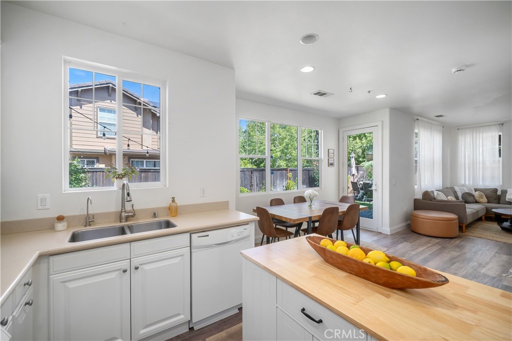 11816 Ranunculo Court