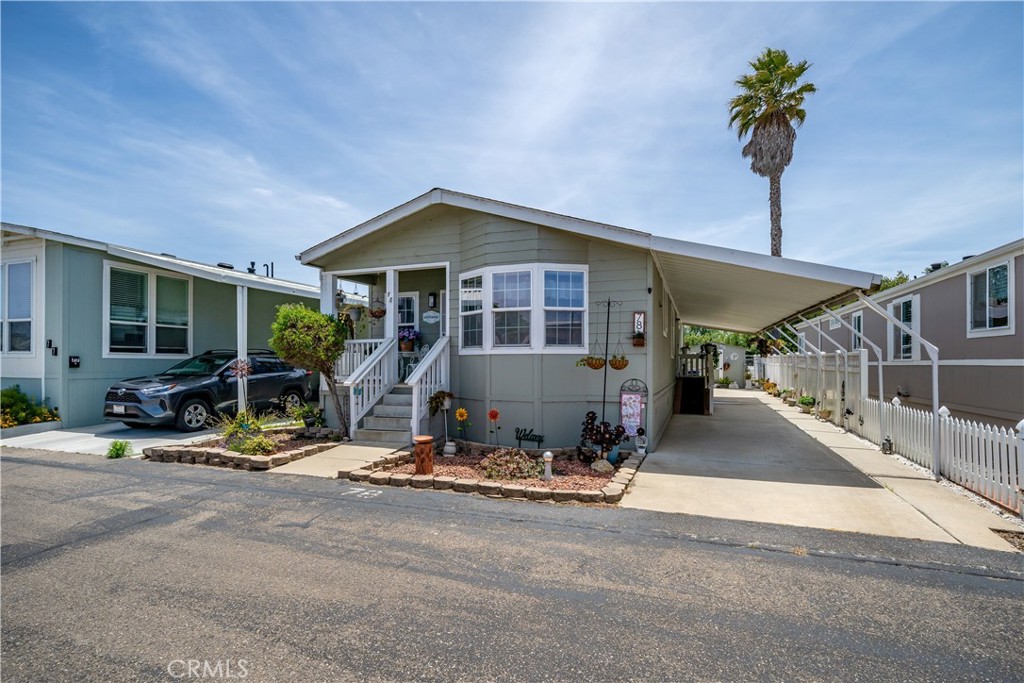 2700 Cienaga Street 78