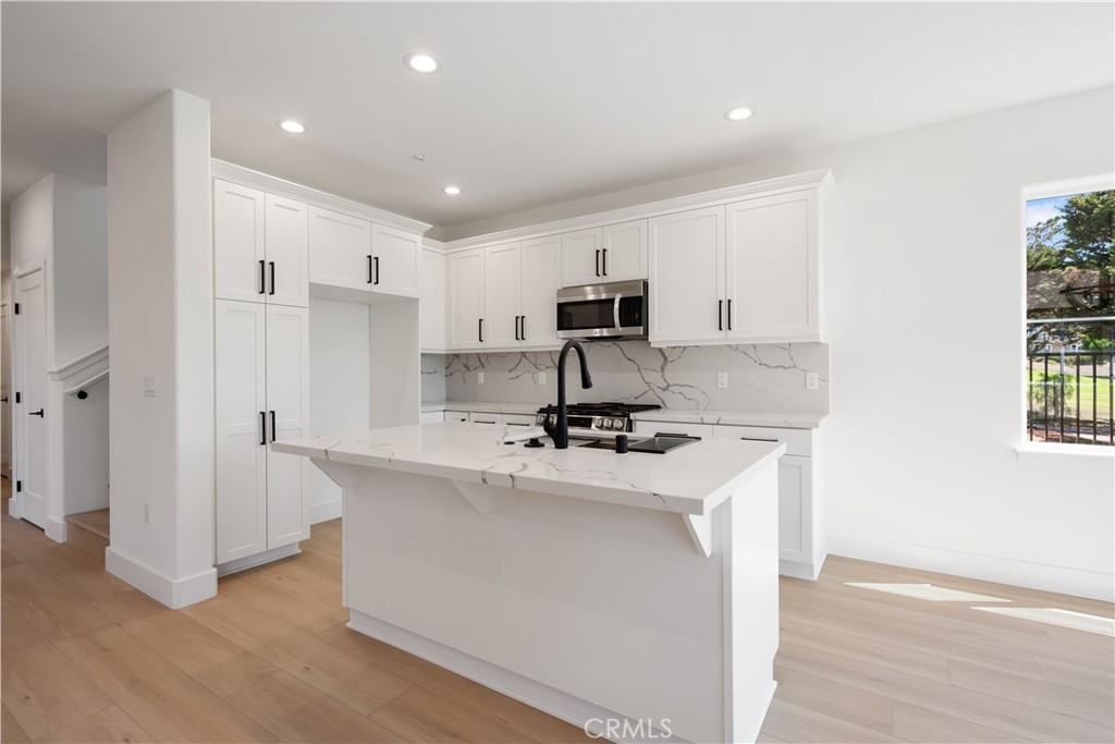 220 Oak Hill Drive