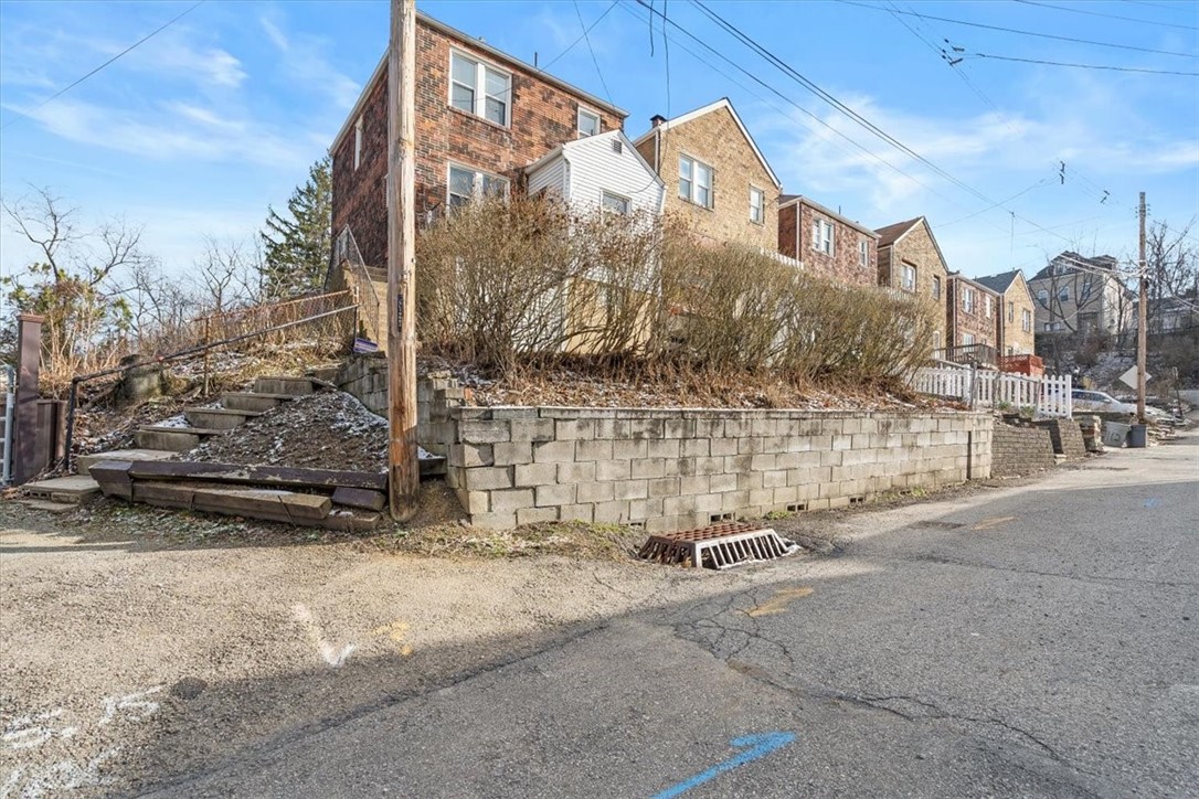 1312 Malden St