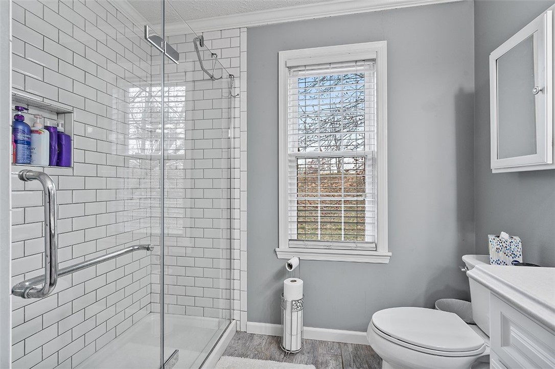 309 Glencove Dr