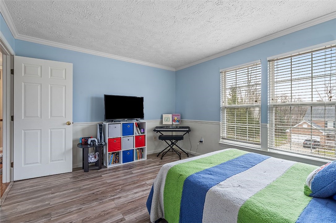 309 Glencove Dr