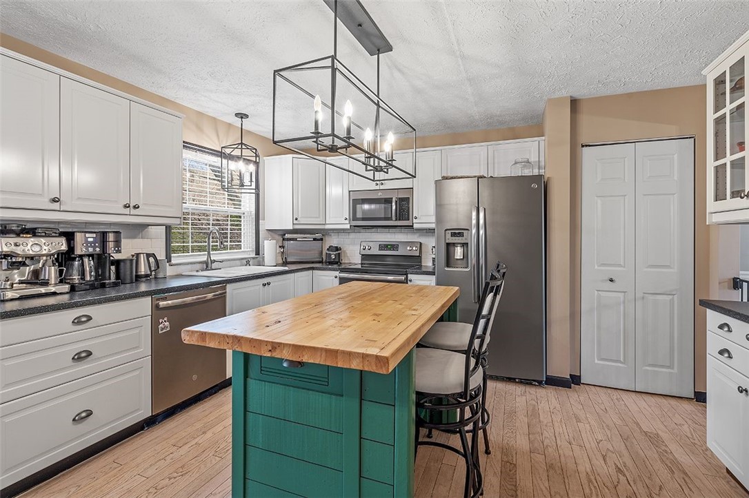 309 Glencove Dr
