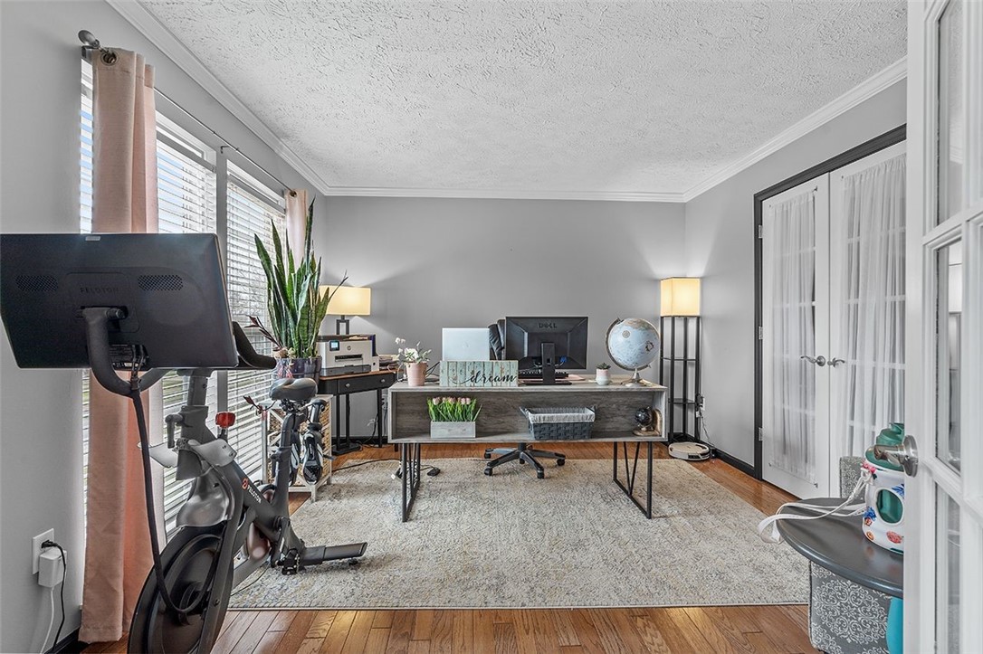 309 Glencove Dr