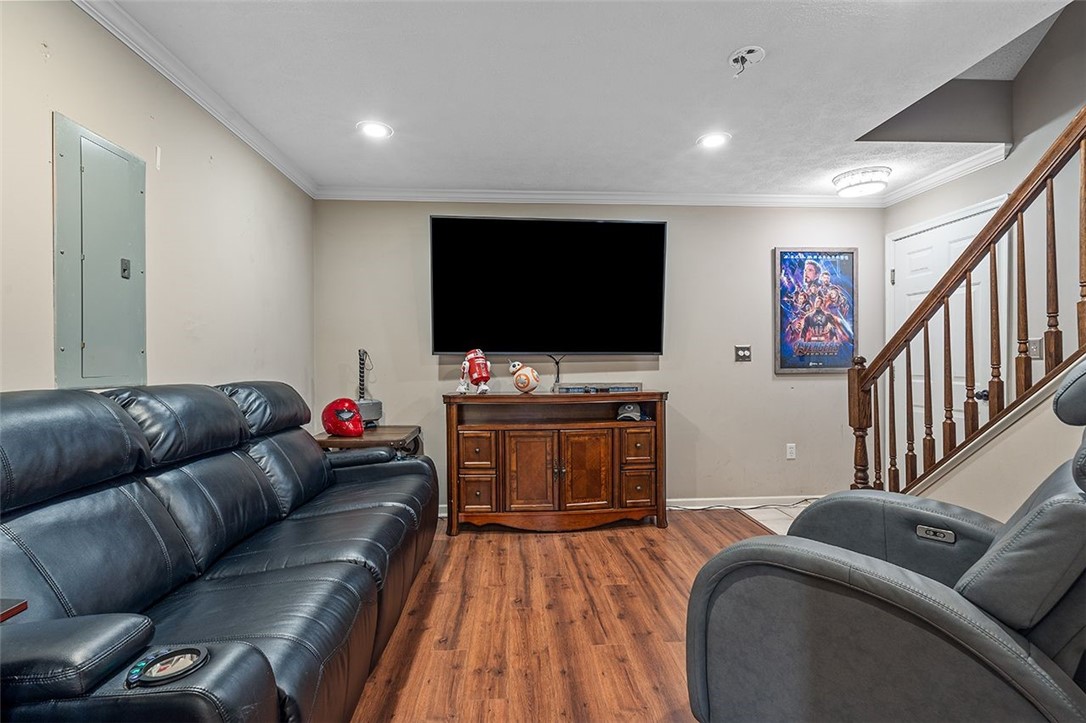 309 Glencove Dr