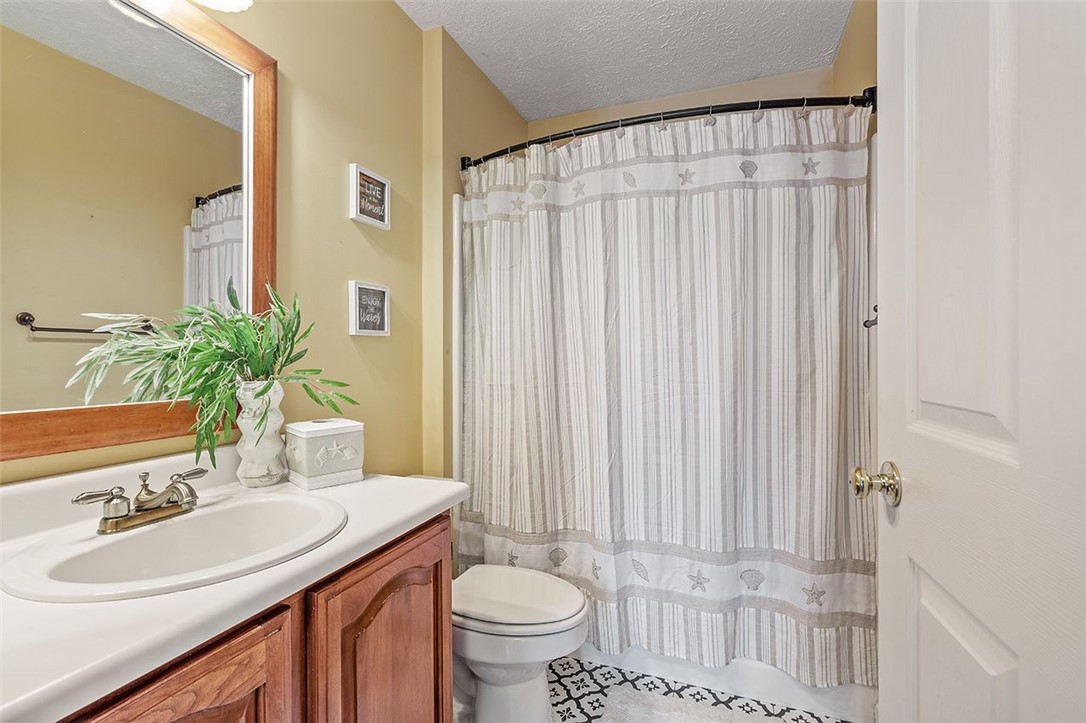 309 Glencove Dr
