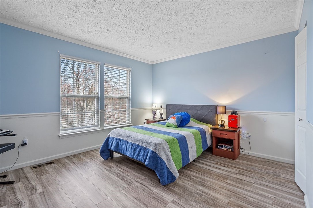 309 Glencove Dr