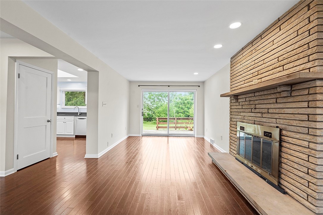 105 Delfred Dr
