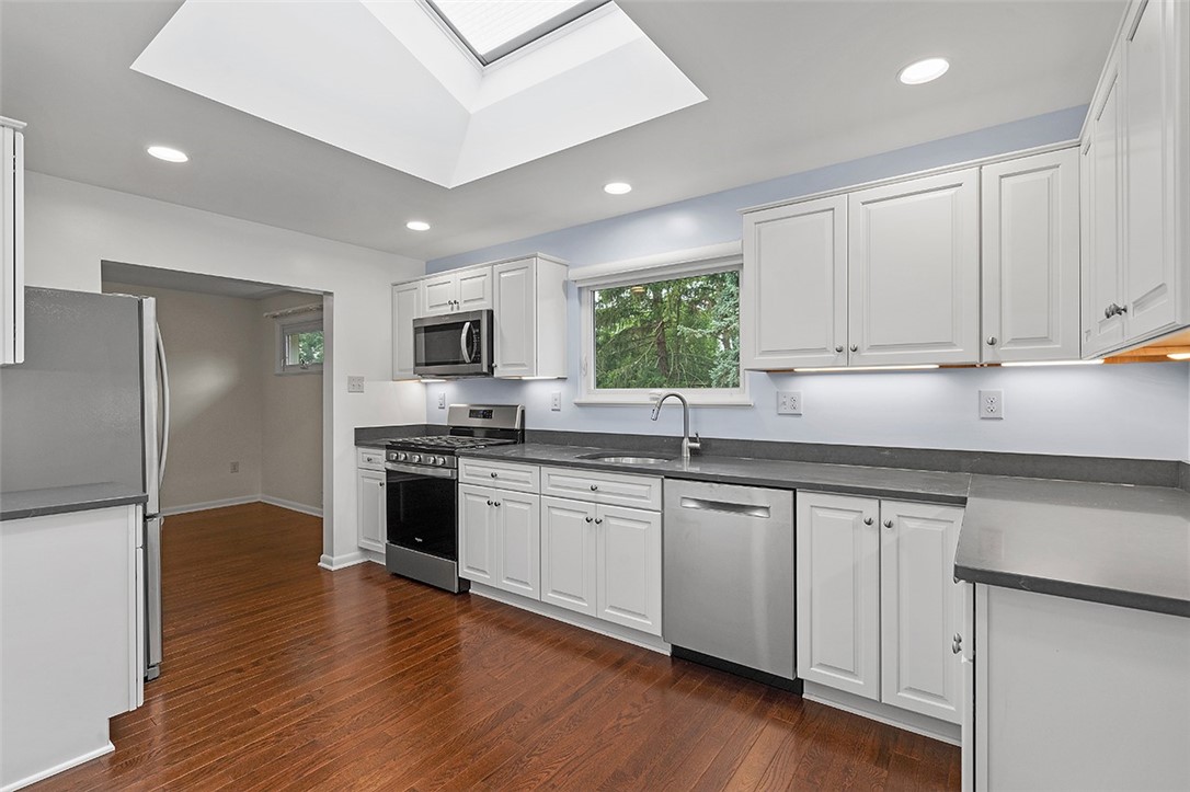 105 Delfred Dr