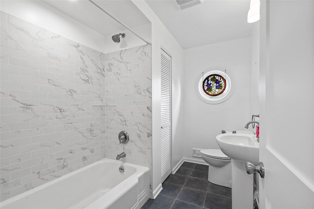 105 Delfred Dr