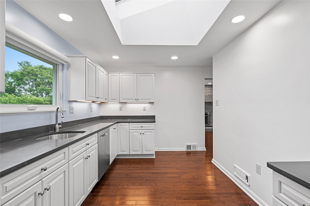 105 Delfred Dr