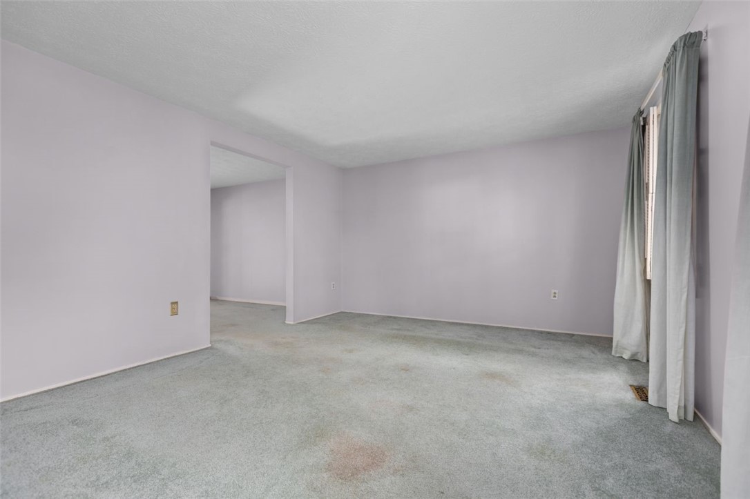 1140 Huntsridge Drive