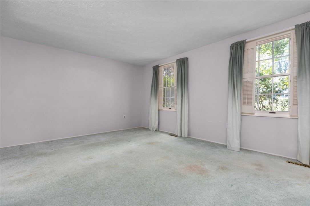 1140 Huntsridge Drive