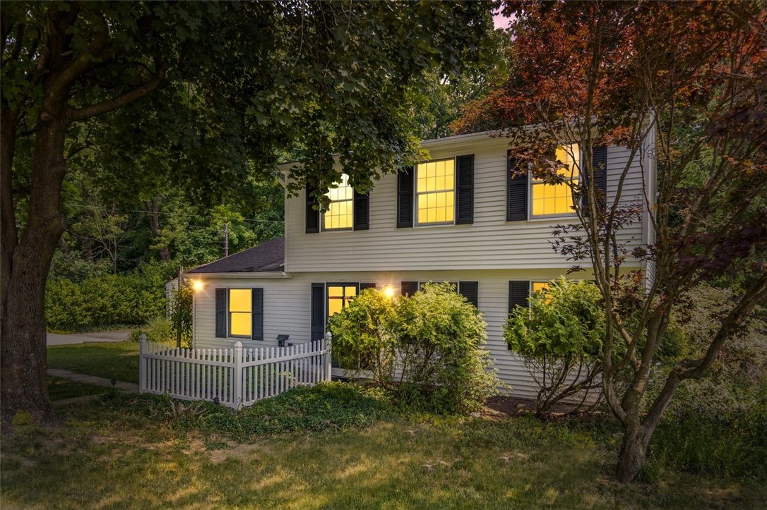 1140 Huntsridge Drive