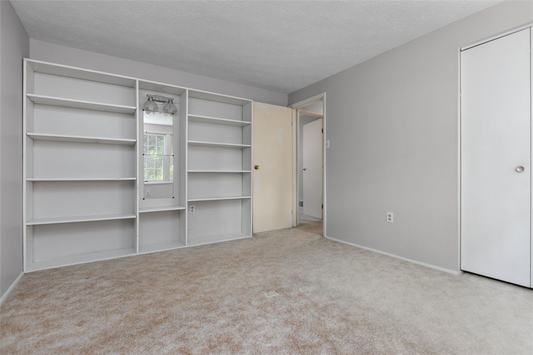 1140 Huntsridge Drive