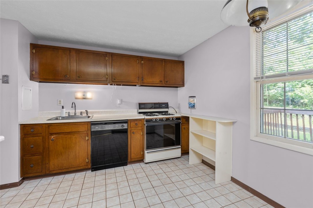 1140 Huntsridge Drive