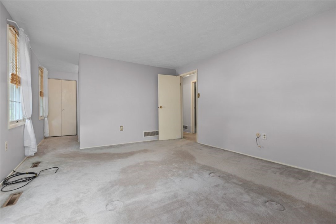 1140 Huntsridge Drive