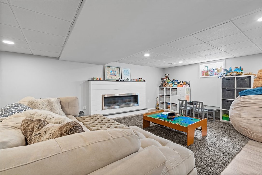 102 Trinity Drive