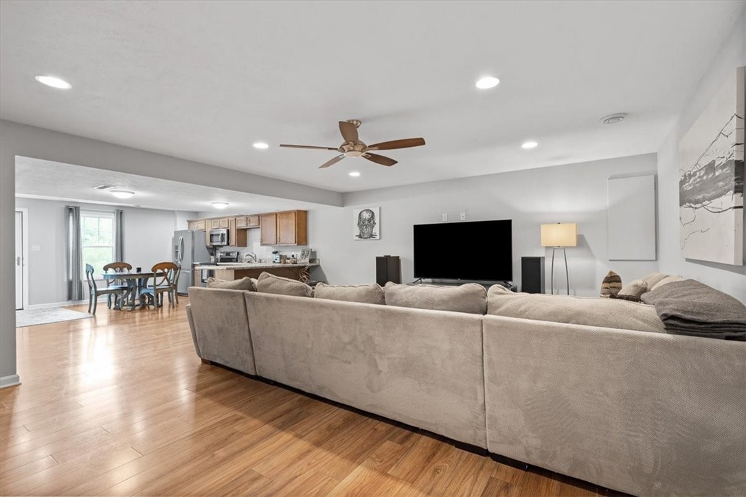 112 Brook Side Drive