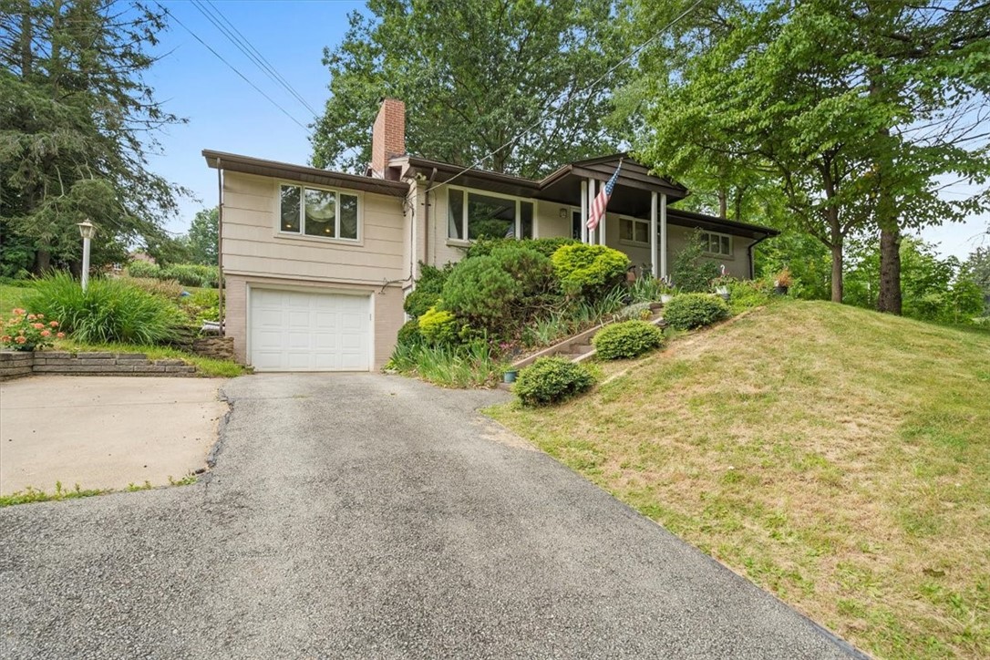 21 Ellen Dr