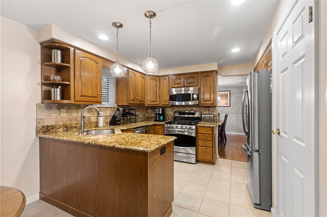 145 N Jamestown