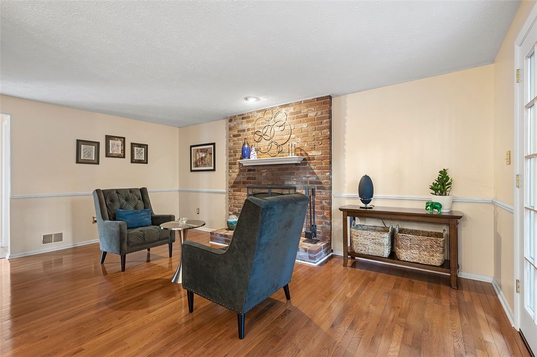 145 N Jamestown