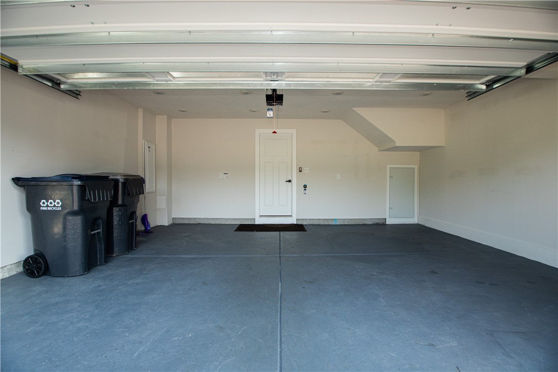3006 Spruce Rd