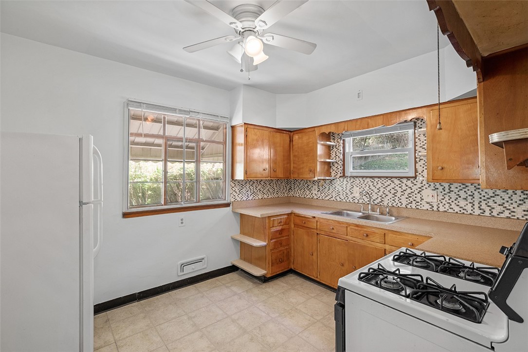 1434 Reuben St