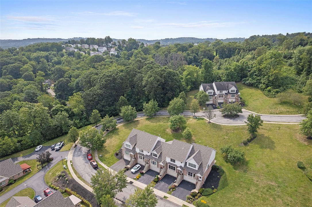 204 Woodcrest Dr