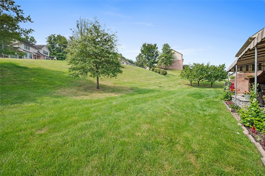 204 Woodcrest Dr