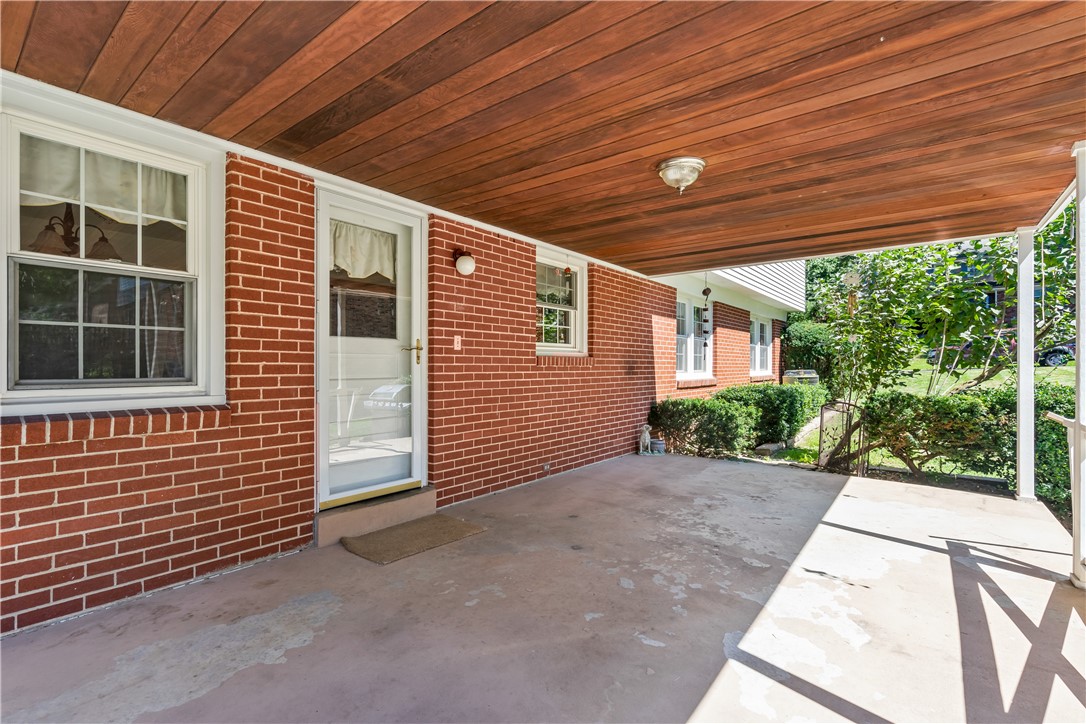 221 Dombey Dr