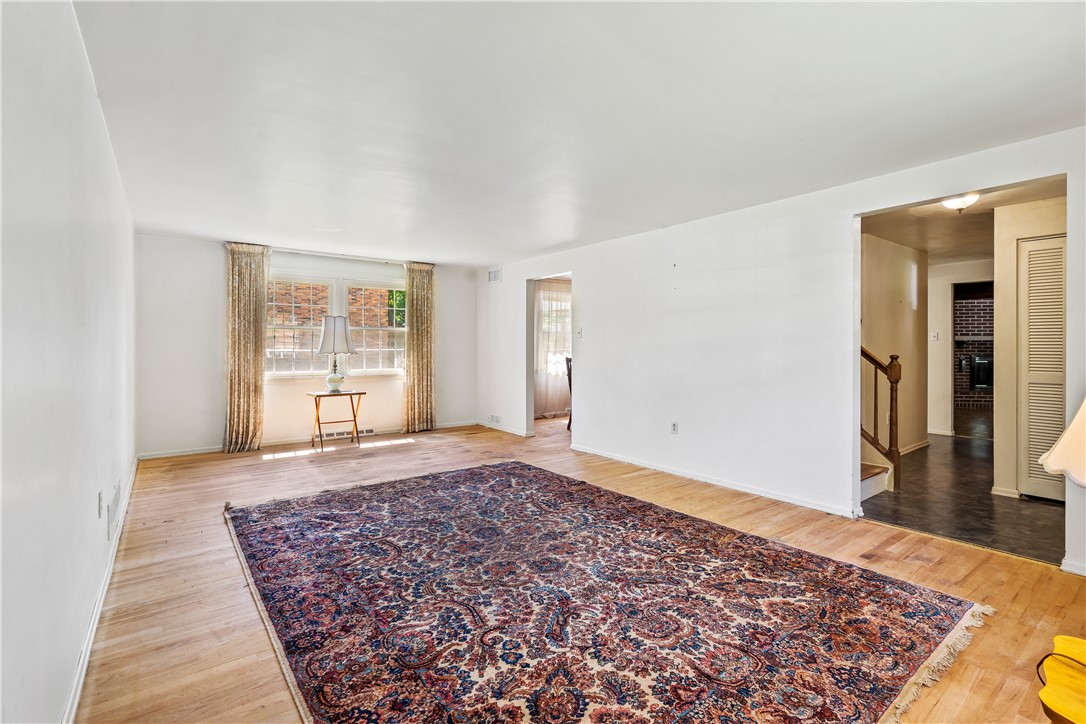 221 Dombey Dr