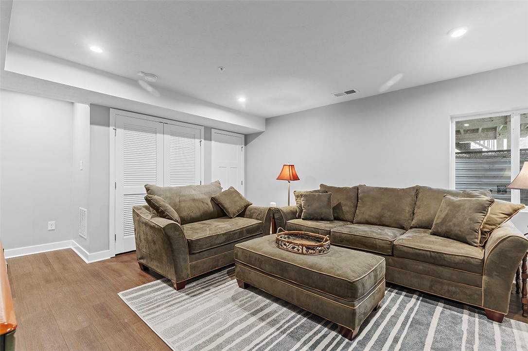 167 Curtis Ct