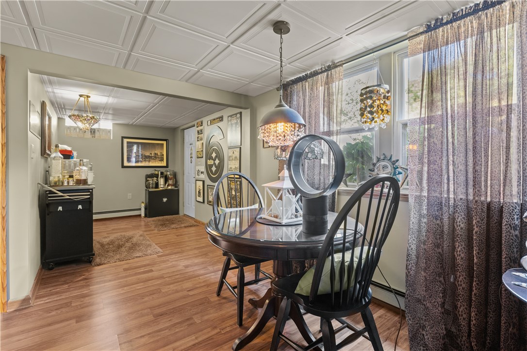 119 Mae St