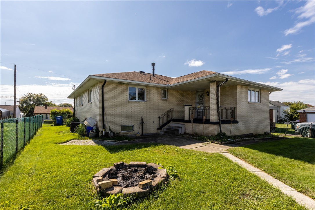 627 Kaye Ave
