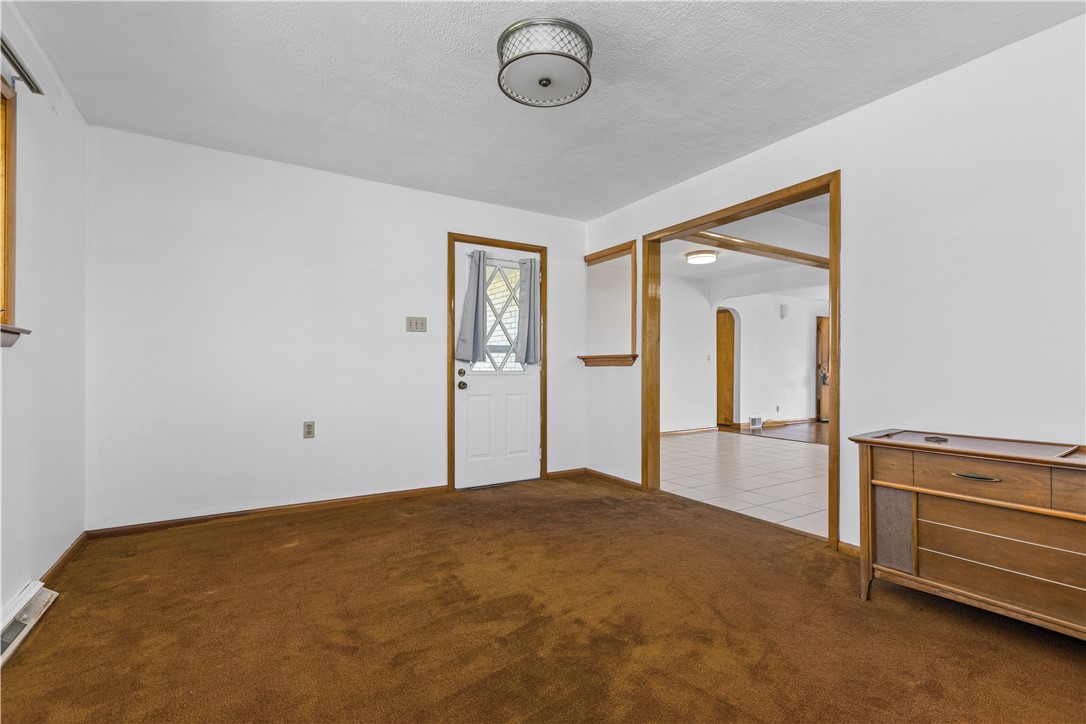 627 Kaye Ave